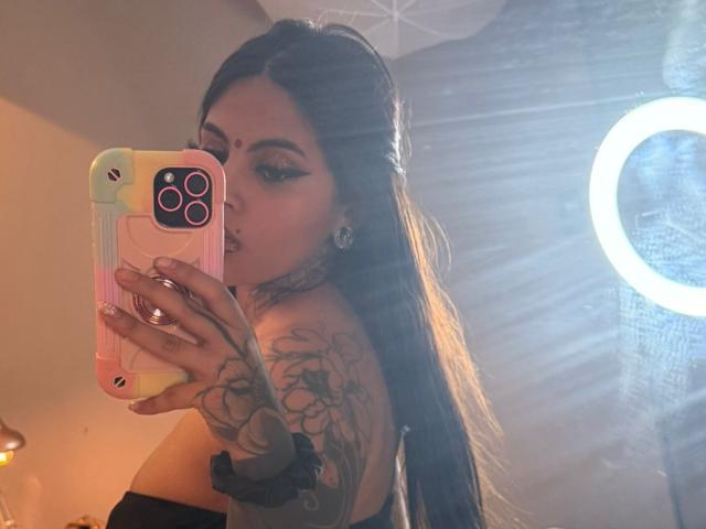 CoriPaige - Live sex cam - 28761317