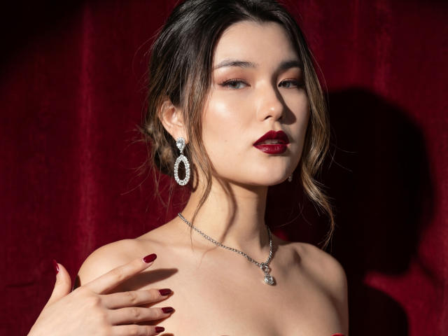 AnneTLuis - Live Sex Cam - 28761509