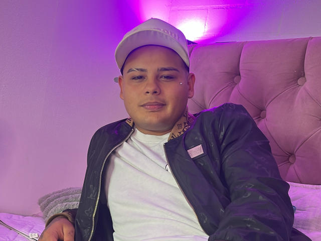 AaronKingg - Sexe cam en vivo - 28763861
