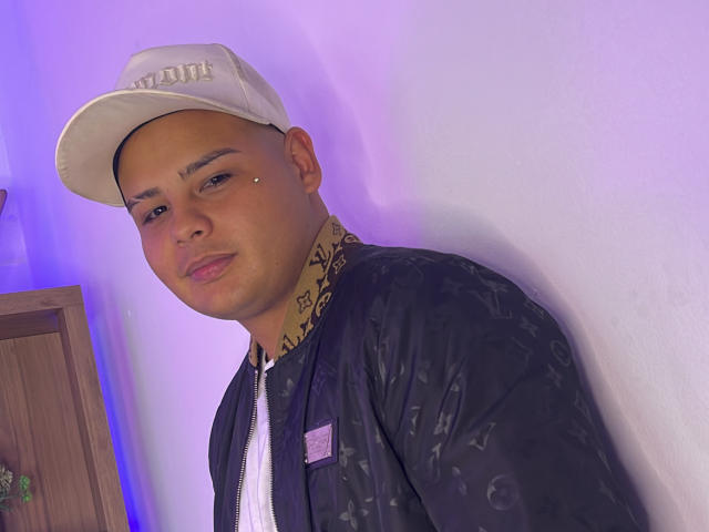 AaronKingg - Sexe cam en vivo - 28763867