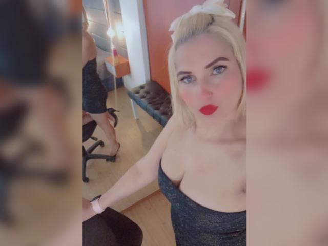 GiuliaAddams - Live sexe cam - 28764590