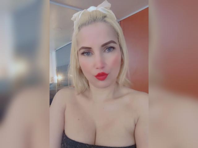 GiuliaAddams - Live sex cam - 28764608