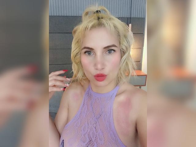 GiuliaAddams - Live porn &amp; sex cam - 28764671