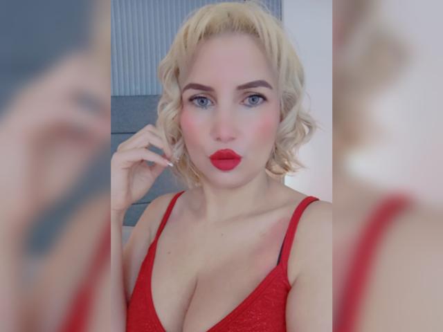 GiuliaAddams - Live porn &amp; sex cam - 28764701