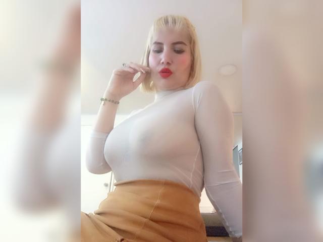 GiuliaAddams - Live porn &amp; sex cam - 28764938