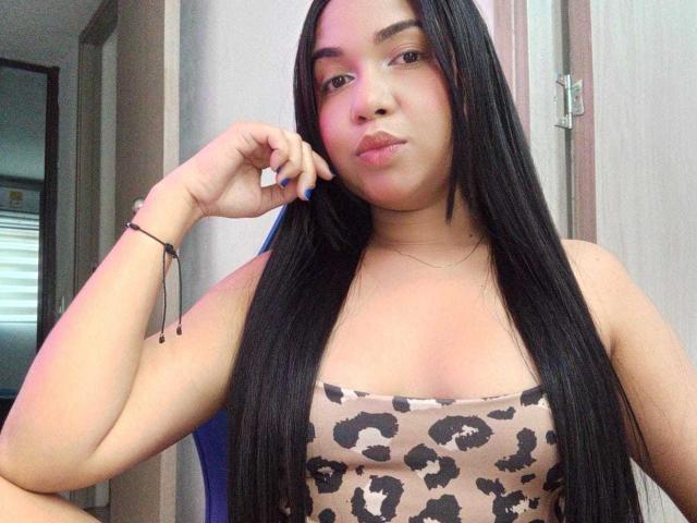 AliceSmity - Live sex cam - 28765277