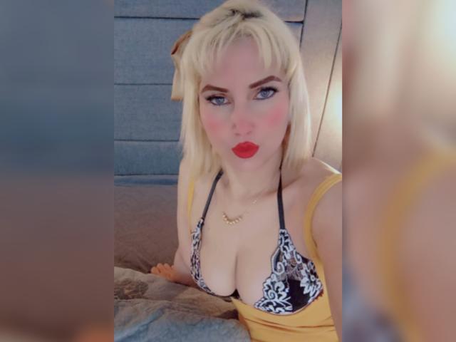 GiuliaAddams - Live porn &amp; sex cam - 28765631