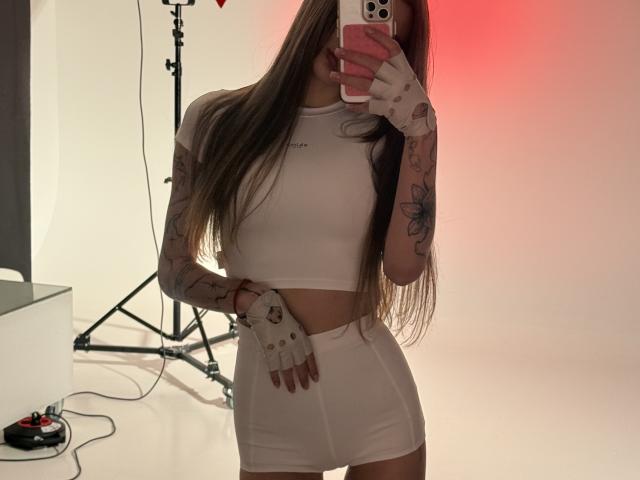 SensualMila - Live porn &amp; sex cam - 28769261