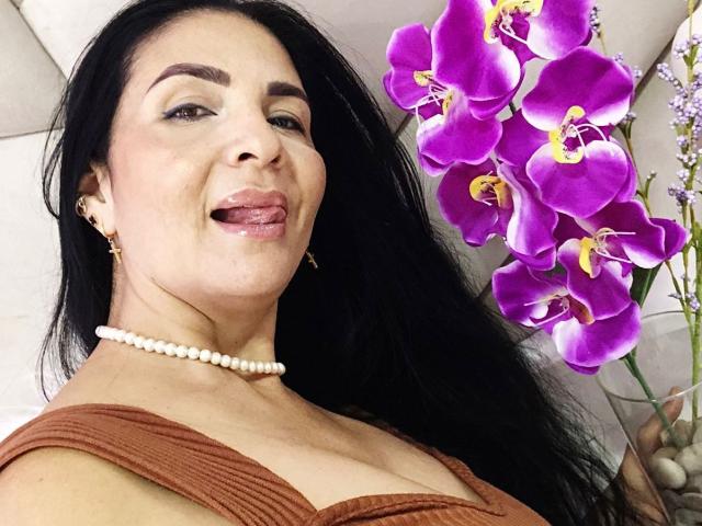 AlizonMoreti - Live porn &amp; sex cam - 28769927