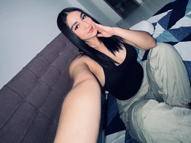 EmmaWaltter - Live porn &amp; sex cam - 28770266