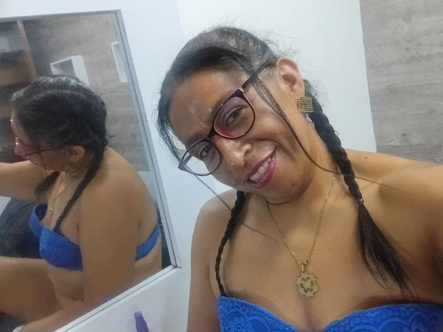 SoffieMature - Live sex cam - 28770530