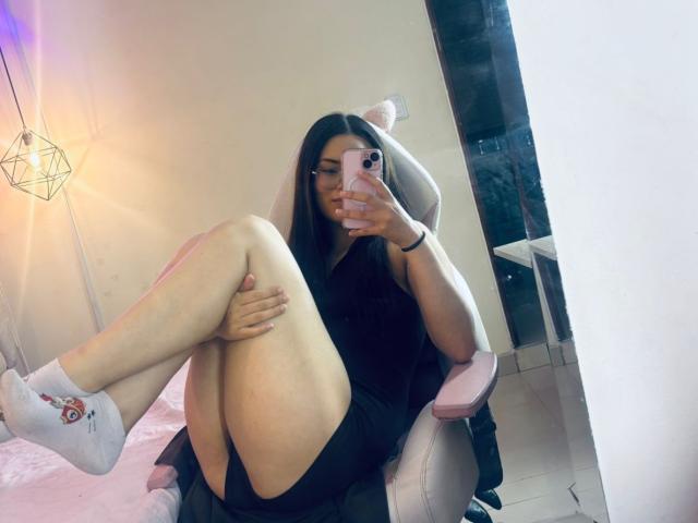 IsaDoux - Live porn &amp; sex cam - 28771616