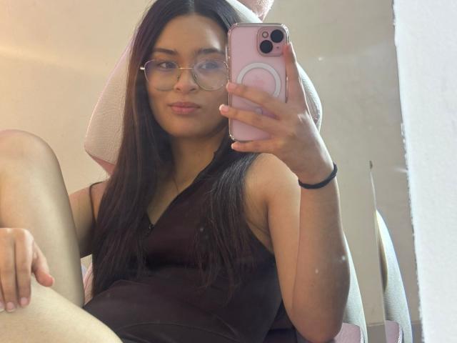 IsaDoux - Sexe cam en vivo - 28772012