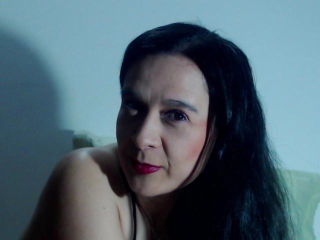 AileenRamirezW - Live sex cam - 28772045