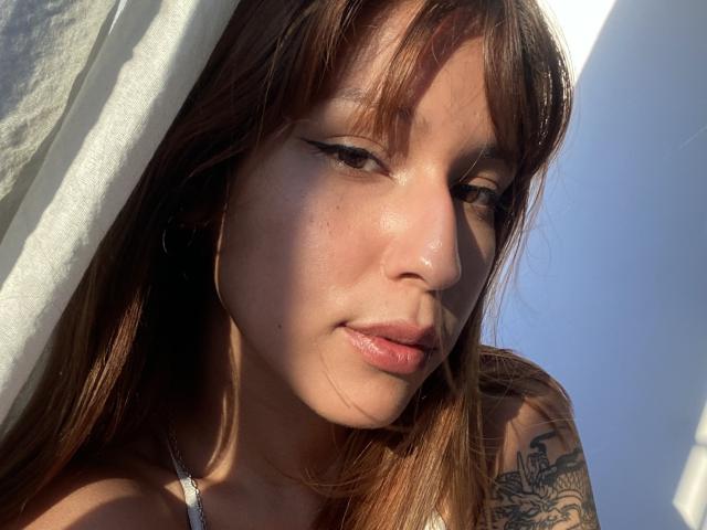 KiaraHernandezX - Live porn &amp; sex cam - 28781156