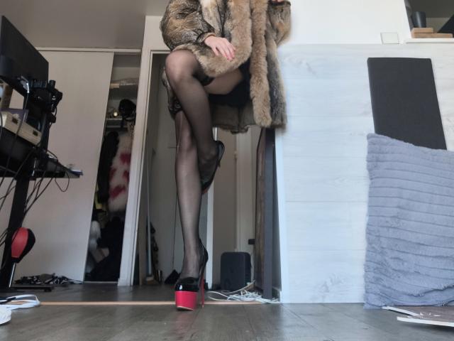 OrianaLaFrancaise - Live porn &amp; sex cam - 28781189