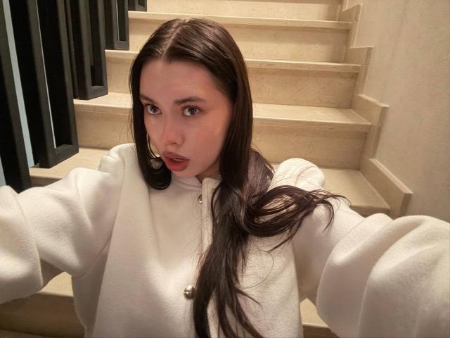 GwenOnline - Live Sex Cam - 28781531
