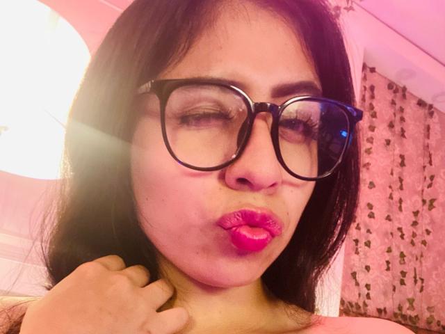 ZoeRedds - Live Sex Cam - 28782914