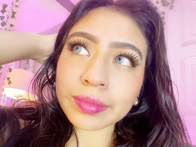 ZoeRedds - Live porn &amp; sex cam - 28783124