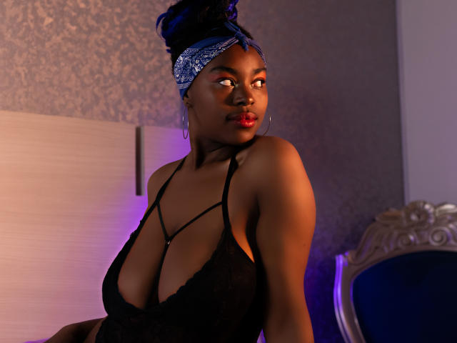 KrisMond - Live sex cam - 28786520