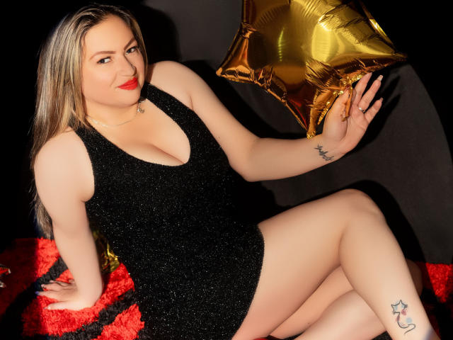 LadyLure - Live sex cam - 28787057