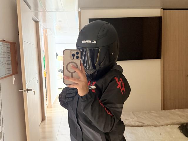 AtheneaRossi - ライブポルノ&amp;セックスカム - 28788377