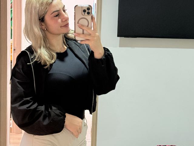 AtheneaRossi - Sexe cam en vivo - 28789169