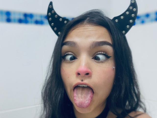 MarietteJones - Live porn &amp; sex cam - 28790240