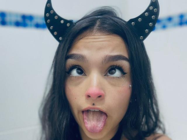 MarietteJones - Live porn &amp; sex cam - 28790276