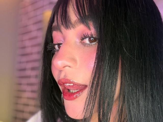 LindaWatsong - Live sex cam - 28791551