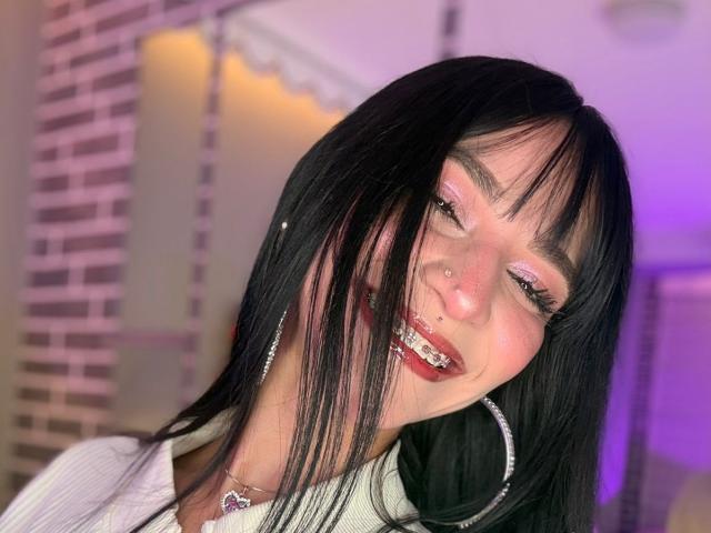 LindaWatsong - Live sex cam - 28791560