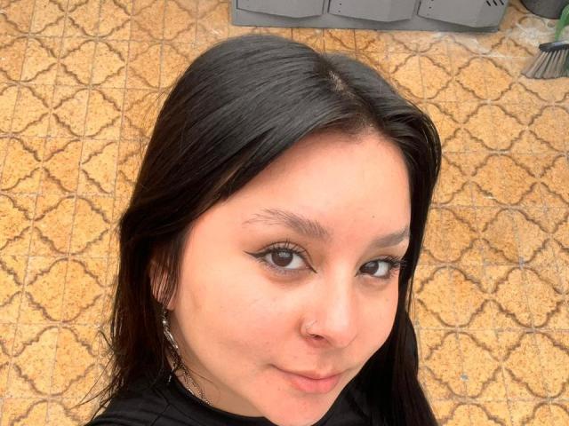 EmaJames - Live sex cam - 28797806