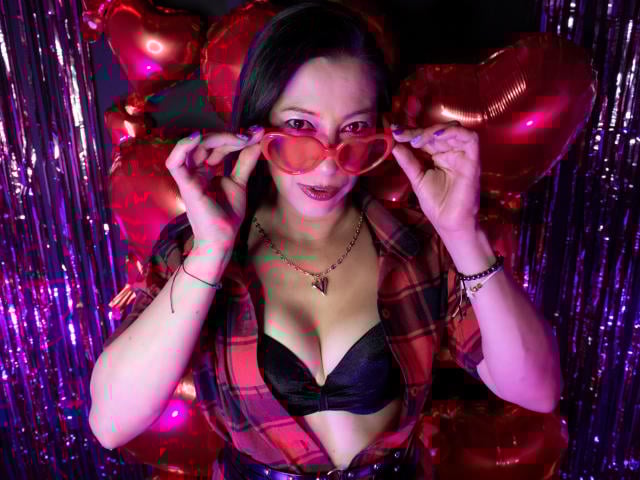 NoemiPrettiest - Live Sex Cam - 28800302