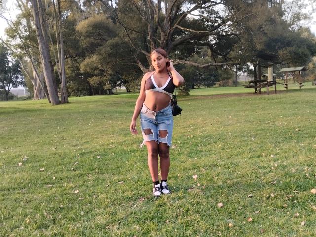 AmberQueeny - Live porn &amp; sex cam - 28801199