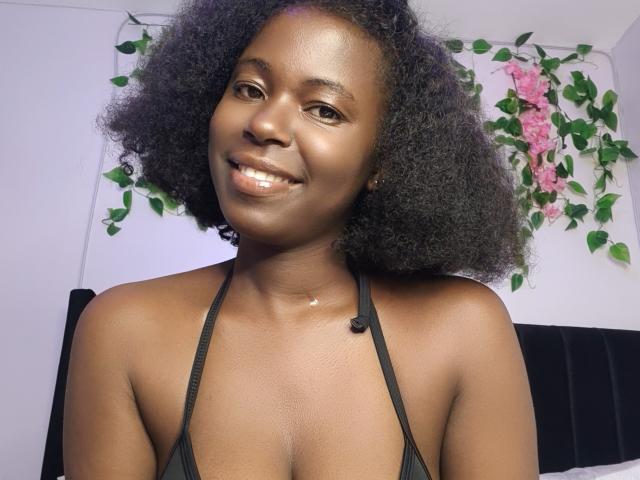 BlackMelanie - Sexe cam en vivo - 28801364