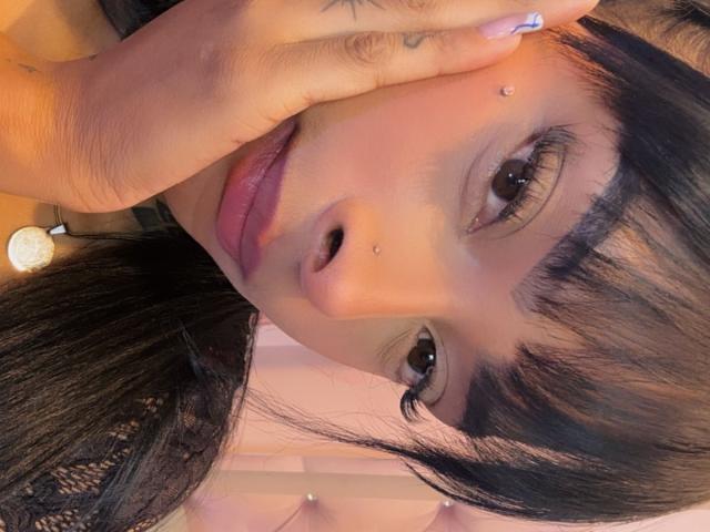 EmmaEbony - Live porn &amp; sex cam - 28802864