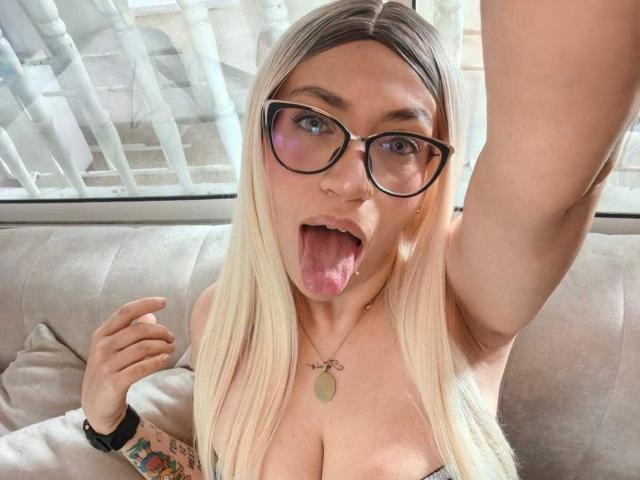 CamilleJuicyHot - Live sexe cam - 28804013