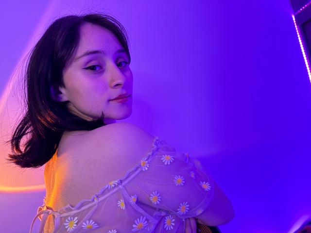 AnnieLamberth - Live porn &amp; sex cam - 28804613