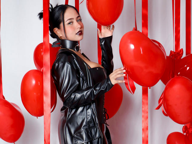 SophiaBlakes - Live porn &amp; sex cam - 28807112