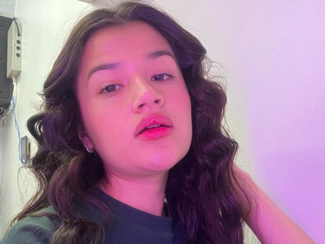 IrisBlair - Live sex cam - 28807385