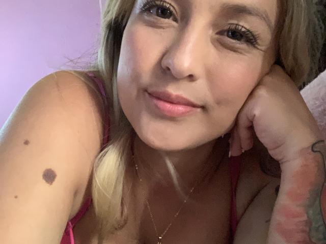 SaritaCaramelo - сексуальная веб-камера в реальном времени - 28807448