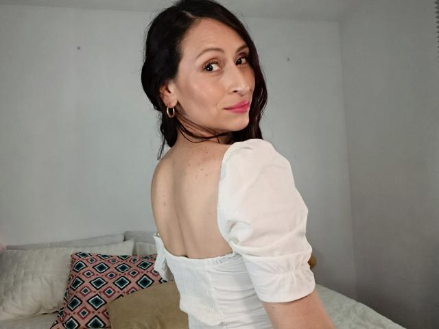 AliceRossi - Live porn &amp; sex cam - 28807997