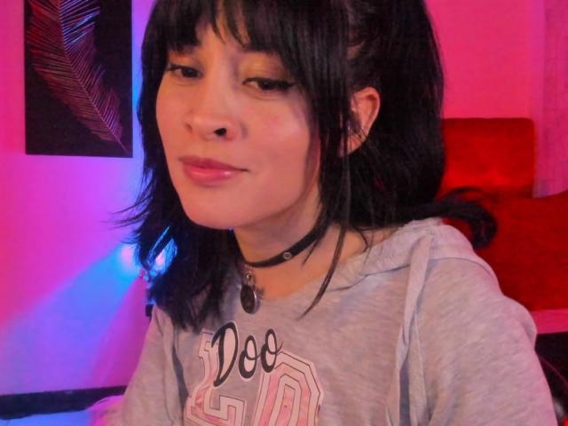 IssisDiosa - Live sex cam - 28808456