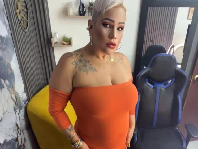 GianellaCox - Live porn &amp; sex cam - 28812884