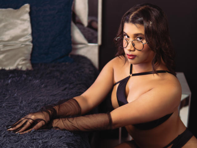 LoreDuval - Sexe cam en vivo - 28813559