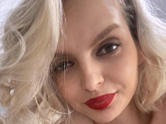 DouceAmelia - Live porn &amp; sex cam - 28821728