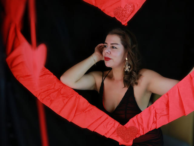 EmiliaMilf - Sexe cam en vivo - 28822739