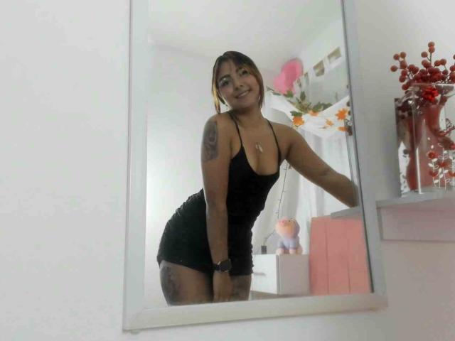 VeronicaOnix - Live sex cam - 28826396
