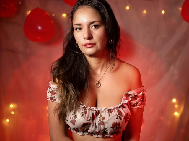 AngelaBranson - Live Sex Cam - 28827479