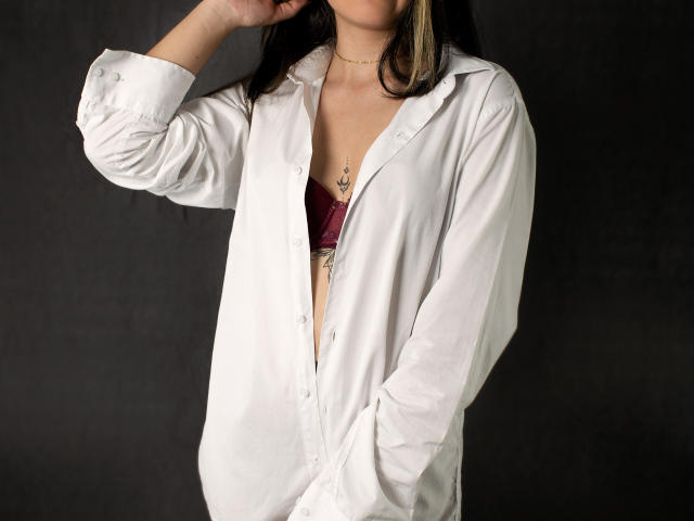 KatieDesirX - Live porn &amp; sex cam - 28831142